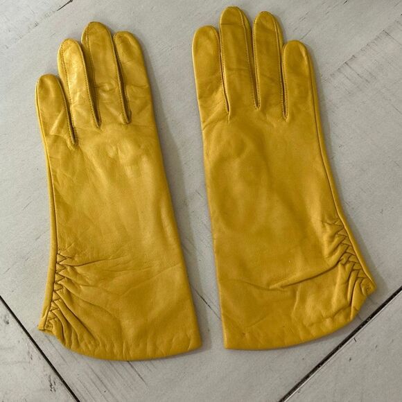 Yellow Leather Gloves - Picture 3 of 5